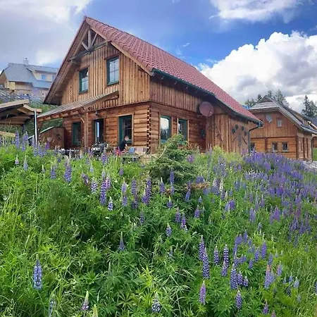 Chalet Private With Sauna And Hot Tub